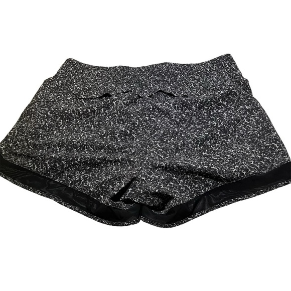 Athleta Pants - Athleta Printed Mesh Racer Run Shorts Black Gray Size Medium